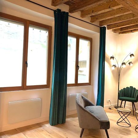Luxe Et Calme En Hyper Centre - La Cour Des Bois Apartment Лион Екстериор снимка